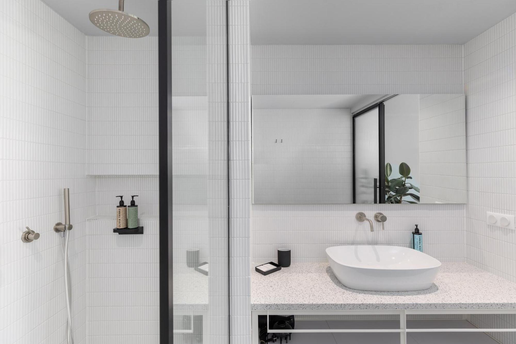 Nero Luxury Suites By Zennova Thessaloníki Exteriör bild