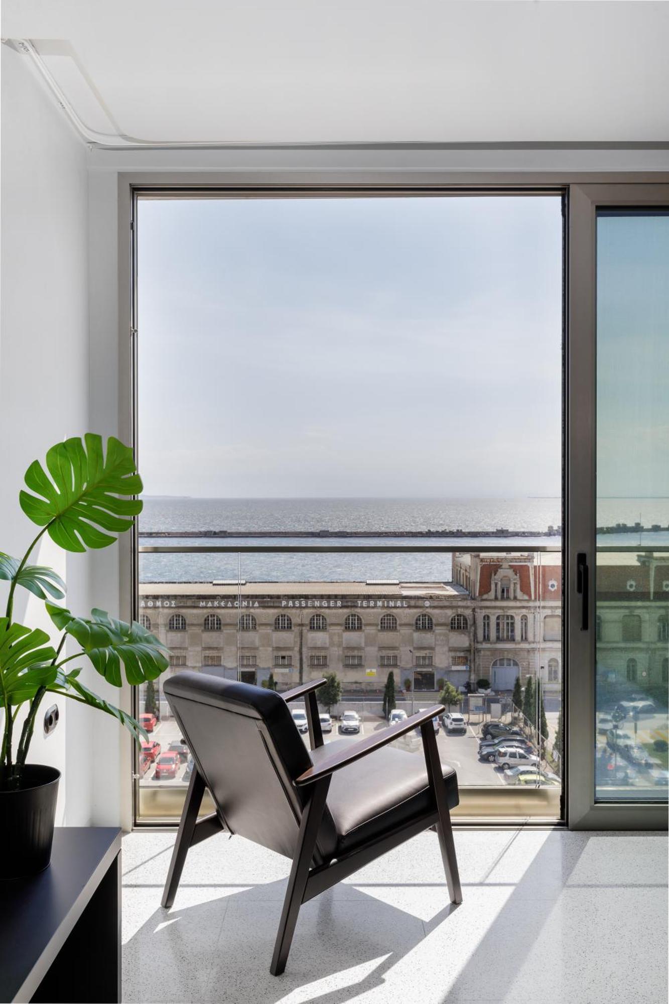 Nero Luxury Suites By Zennova Thessaloníki Exteriör bild