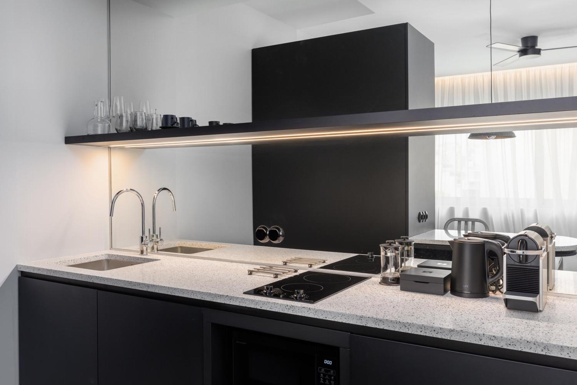 Nero Luxury Suites By Zennova Thessaloníki Exteriör bild