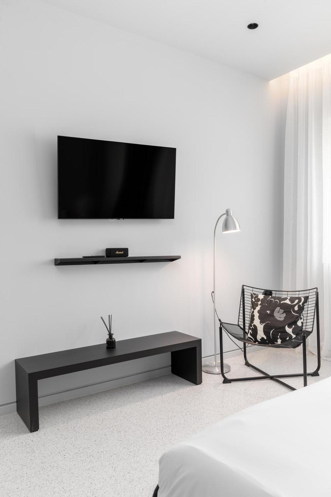 Nero Luxury Suites By Zennova Thessaloníki Exteriör bild